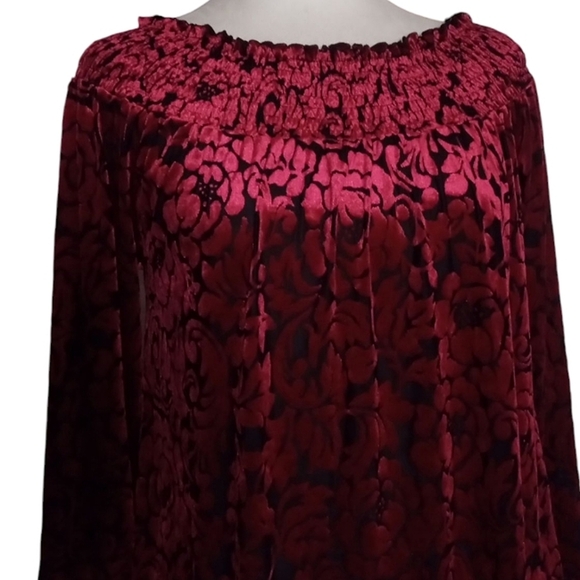 Unbranded Red Black Burnout Velvet Smocked Neckline Flowy Blouse Size Medium - Picture 2 of 7